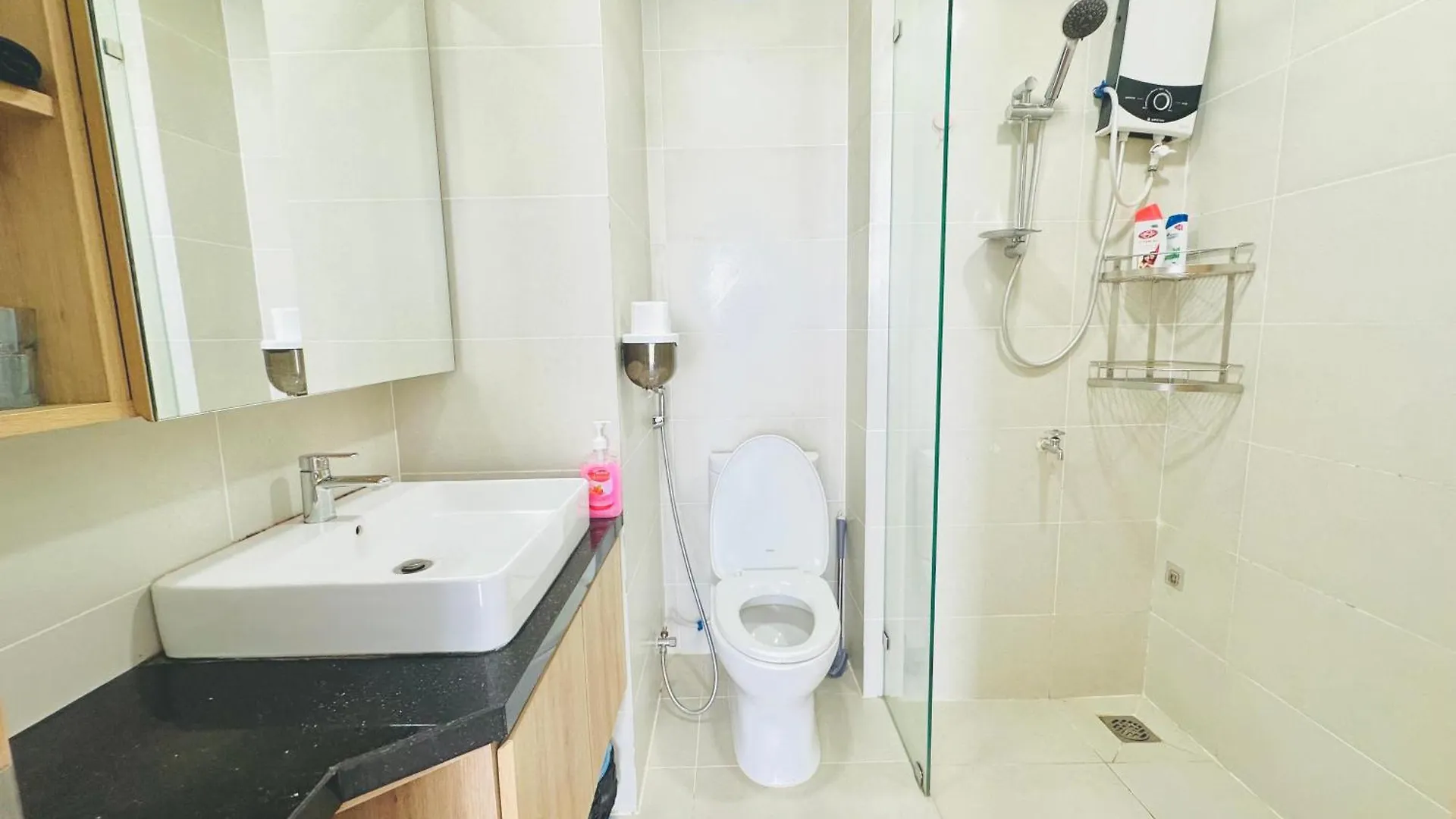 403 Spacious & Modern 1 Bedroom W Balcony City View Ho Chi Minh City