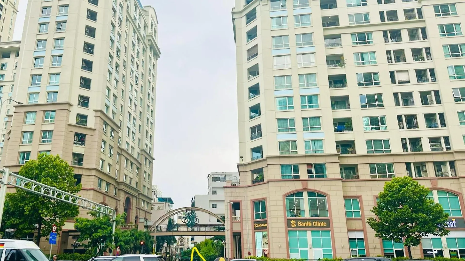 403 Spacious & Modern 1 Bedroom W Balcony City View Ho Chi Minh City Apartment