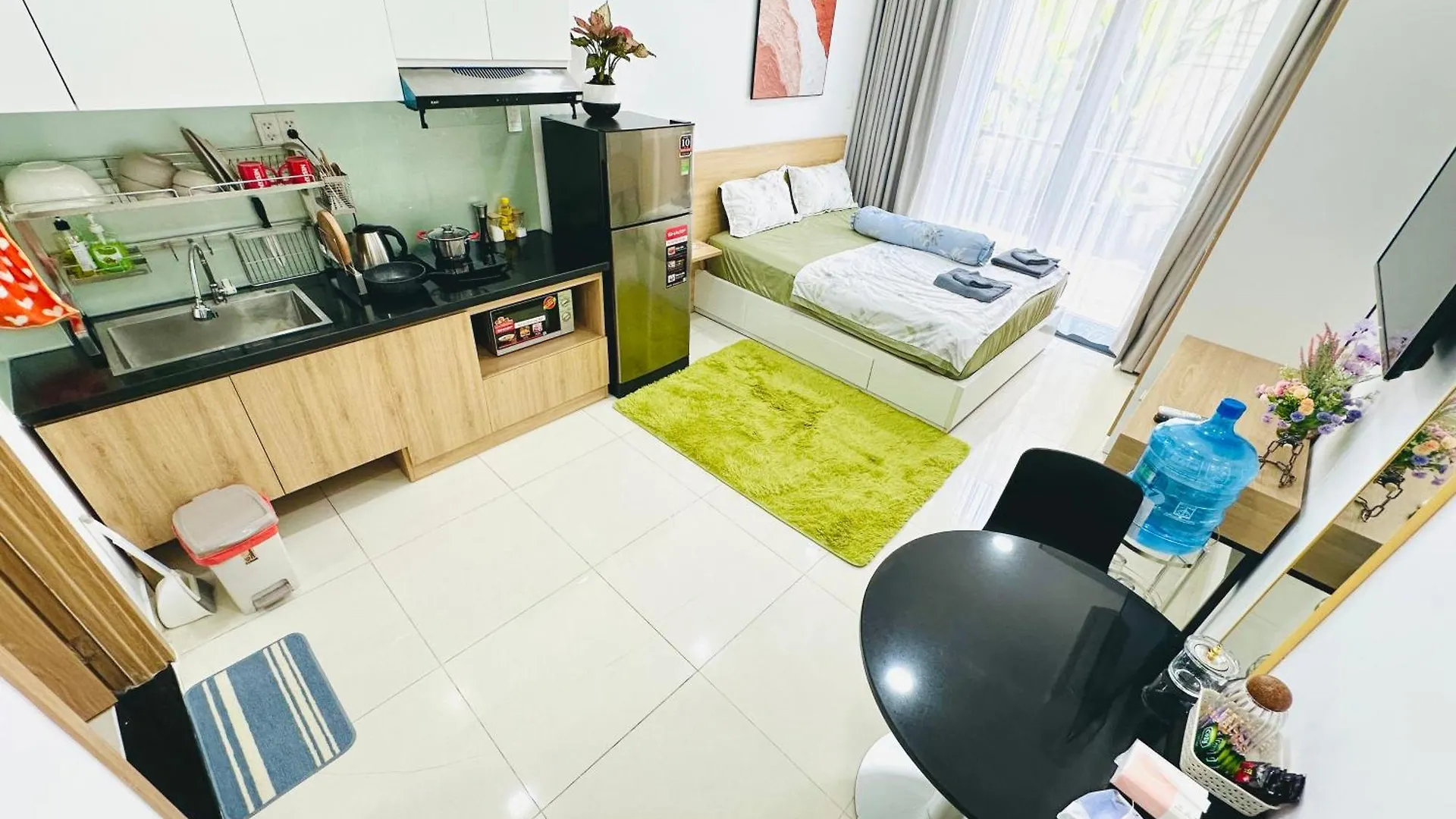 403 Spacious & Modern 1 Bedroom W Balcony City View contacts